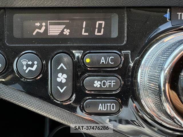 Toyota AQUA 2014-02 344471-6