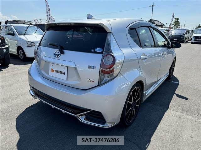 Toyota AQUA 2014-02 344471-14