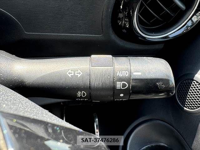 Toyota AQUA 2014-02 344471-24