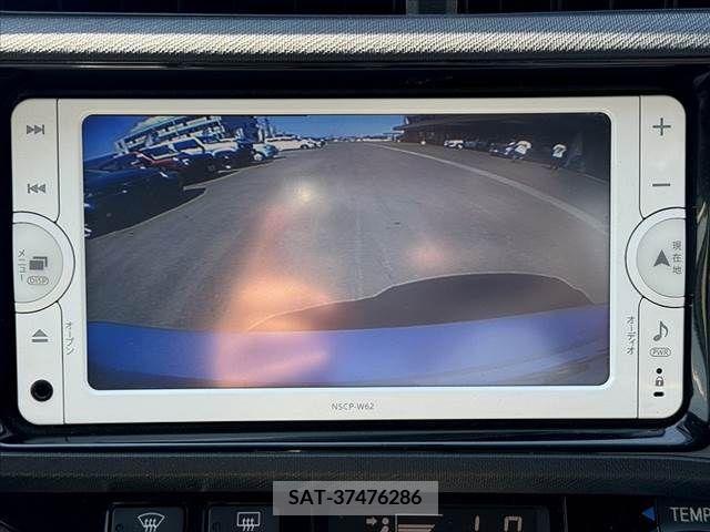 Toyota AQUA 2014-02 344471-2