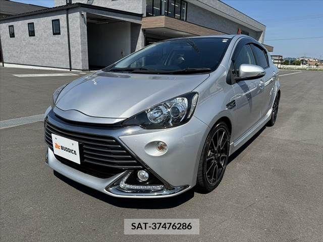 Toyota AQUA 2014-02 344471-9