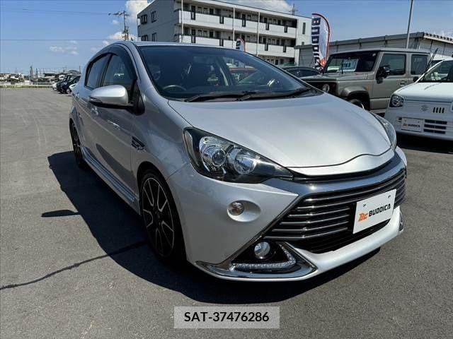 Toyota AQUA 2014-02 344471-7