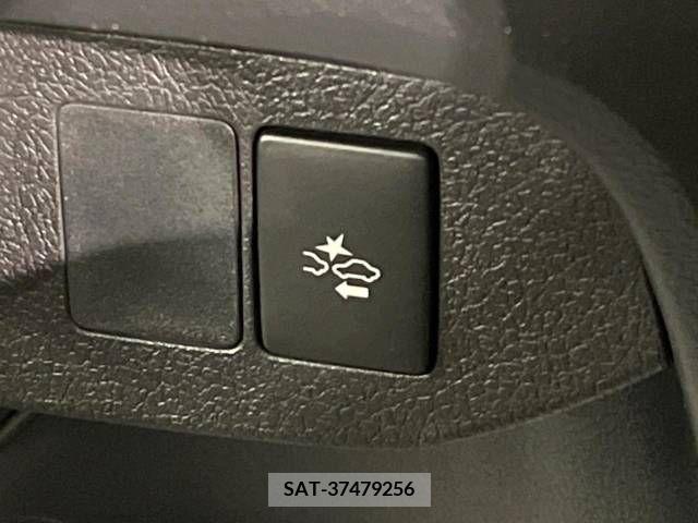 Toyota VITZ 2015-11 254010-2