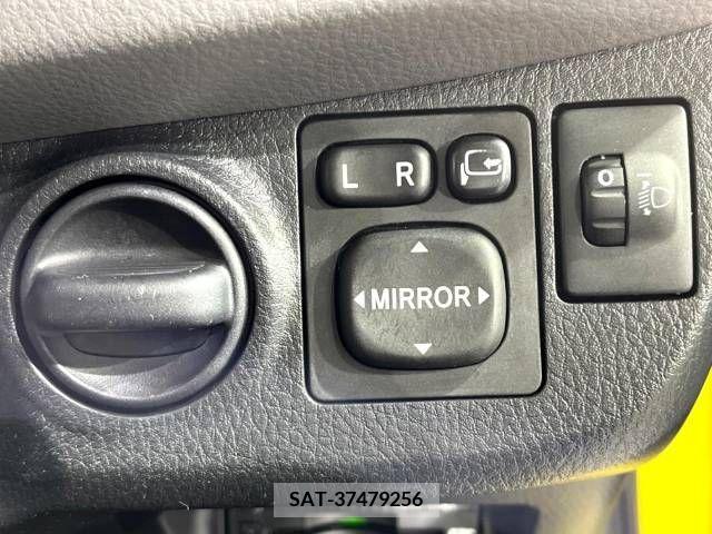 Toyota VITZ 2015-11 254010-7