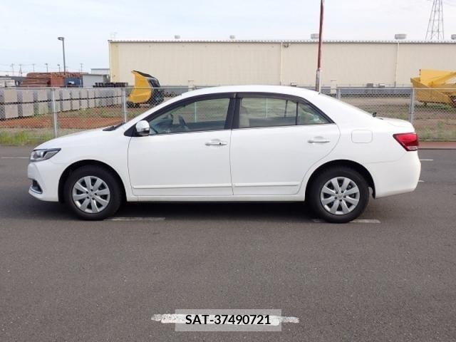 Toyota PREMIO 2017-04 281694-3