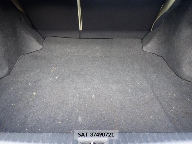 Toyota PREMIO 2017-04 281694-15