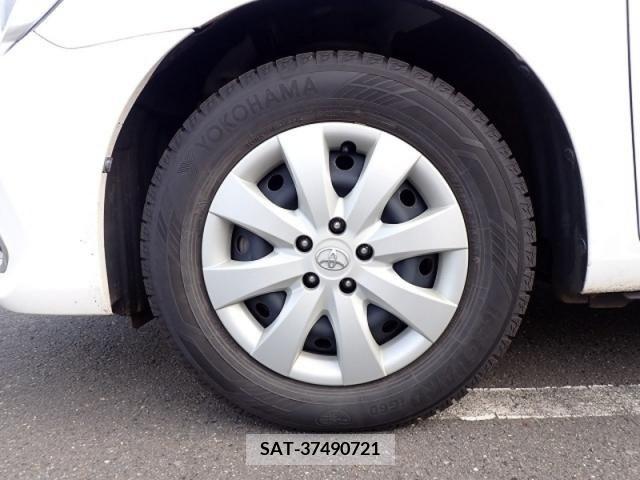 Toyota PREMIO 2017-04 281694-12