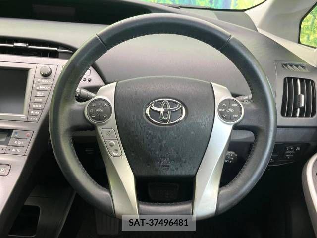 Toyota PRIUS 2014-05 253665-11