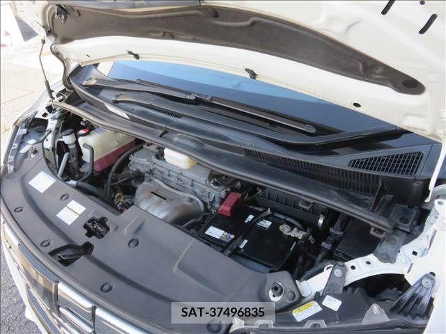 Toyota ALPHARD 2016-04 389049-19