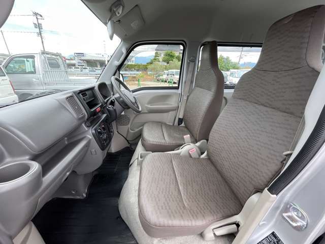 Mitsubishi MINICAB VAN 2015-07 10897-11