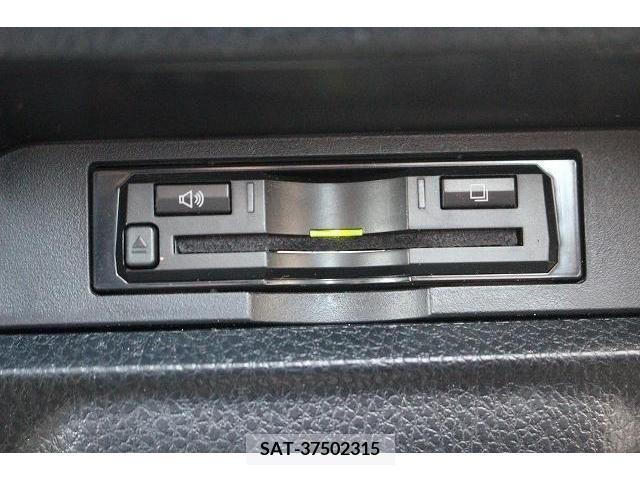 Toyota ESQUIRE 2015-06 233364-4