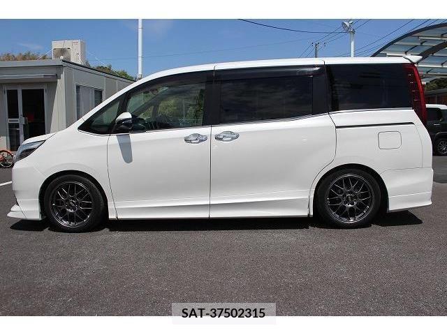 Toyota ESQUIRE 2015-06 233364-8