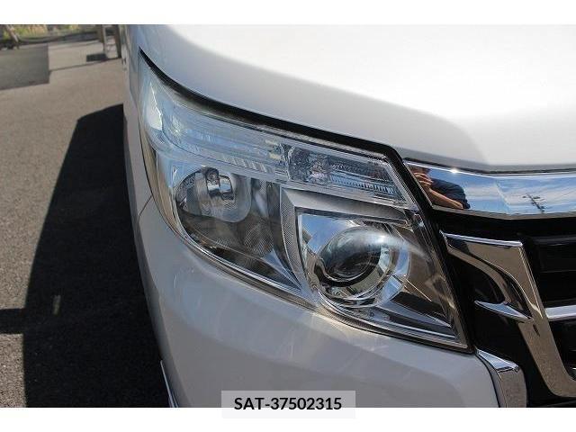 Toyota ESQUIRE 2015-06 233364-9