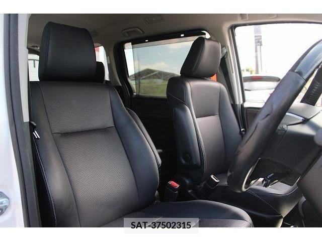 Toyota ESQUIRE 2015-06 233364-12