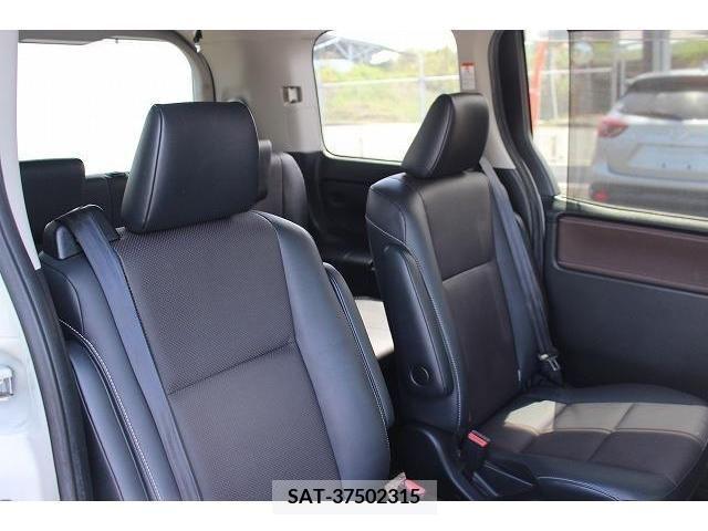 Toyota ESQUIRE 2015-06 233364-13