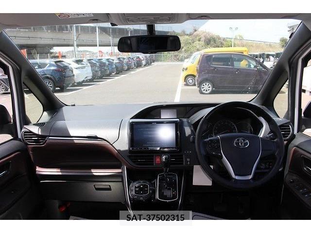 Toyota ESQUIRE 2015-06 233364-15