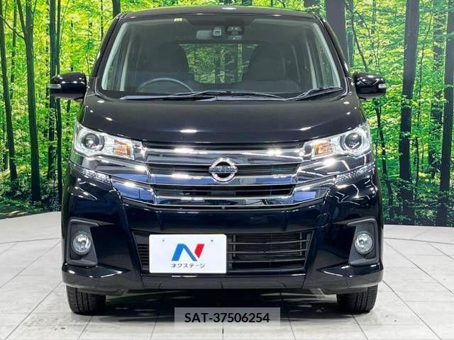 Nissan DAYZ 2015-12 353341-14
