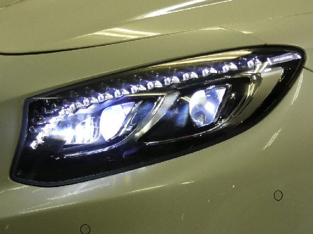 Mercedes Benz S-CLASS 2016-03 27838-19