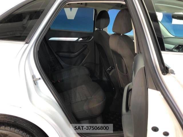 Audi Q3 2016-01 292790-12