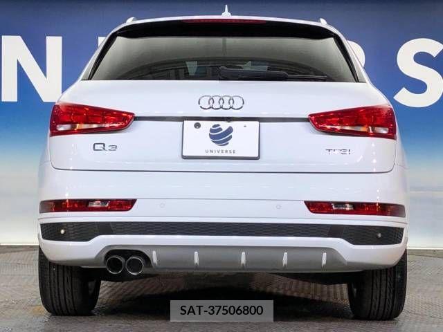 Audi Q3 2016-01 292790-16