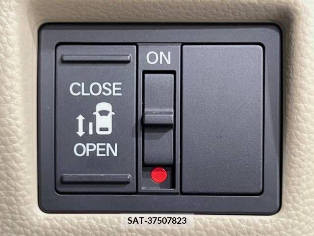 Honda N BOX 2018-11 364459-3
