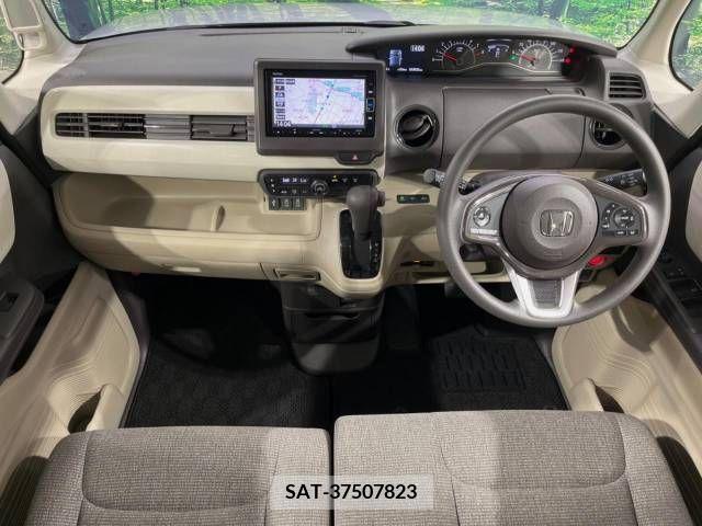 Honda N BOX 2018-11 364459-1