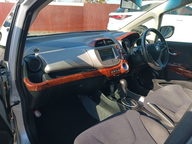 Honda FIT HYBRID 2011-08 185620-24