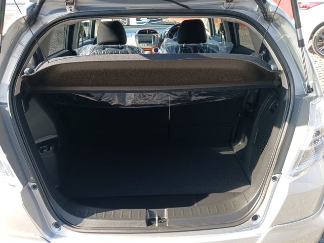 Honda FIT HYBRID 2011-08 185620-26