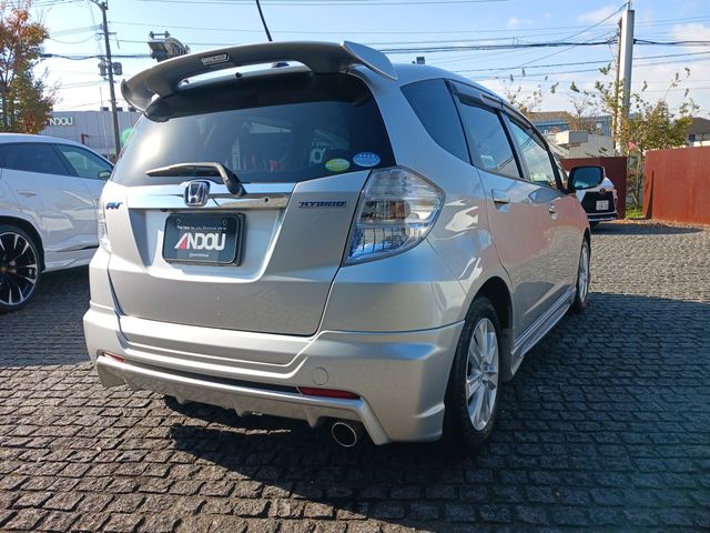 Honda FIT HYBRID 2011-08 185620-6
