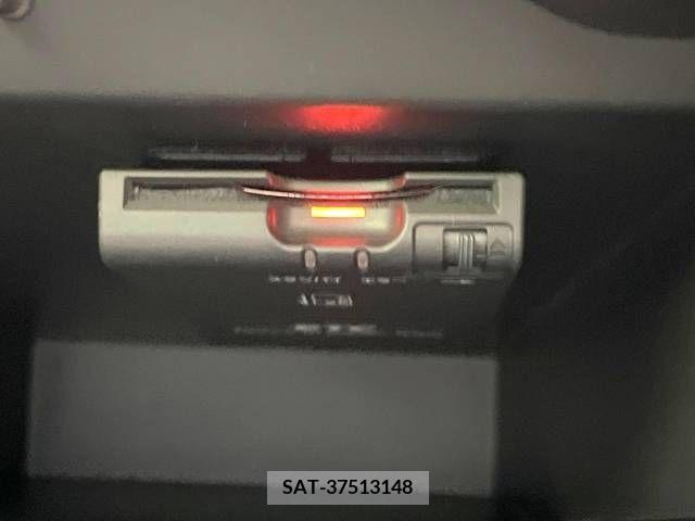 Nissan NOTE 2013-08 302317-4