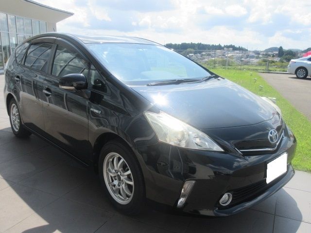 Toyota PRIUS ALPHA 2014-08 22158-2