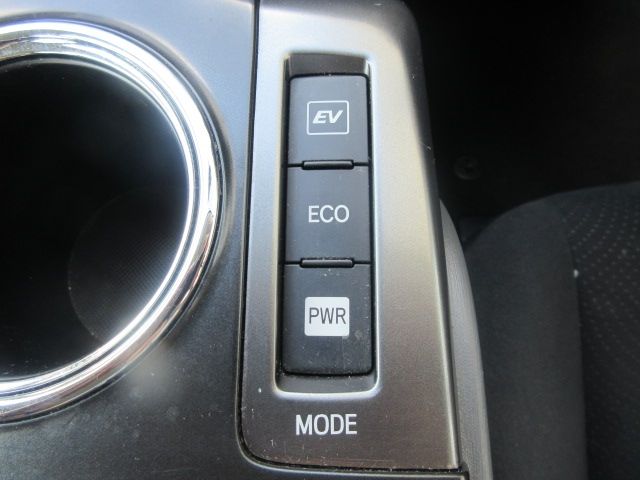 Toyota PRIUS ALPHA 2014-08 22158-19