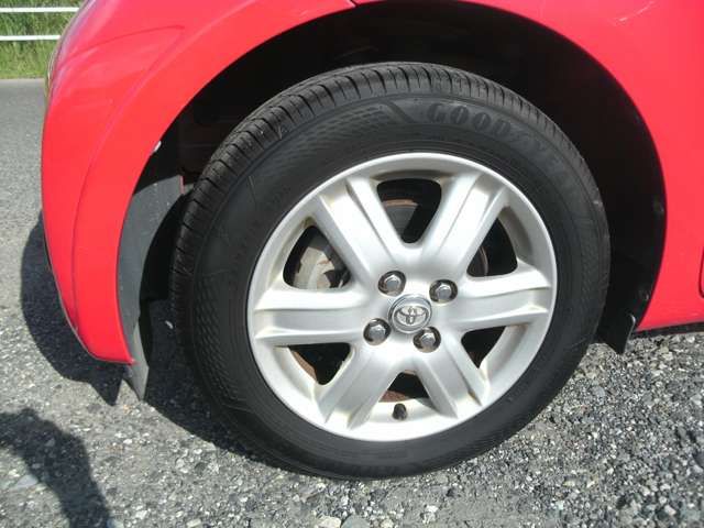 Toyota IQ 2011-06 8649-3
