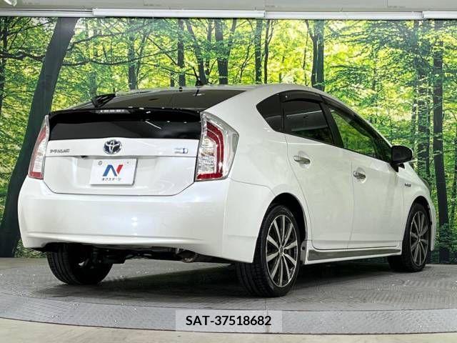Toyota PRIUS 2013-07 377217-16