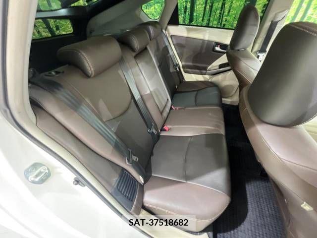 Toyota PRIUS 2013-07 377217-8