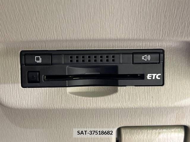 Toyota PRIUS 2013-07 377217-5