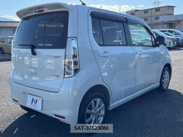 Suzuki WAGON R 2013-04 372767-17