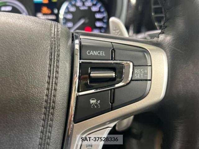 Mitsubishi OUTLANDER PHEV 2015-10 381699-5