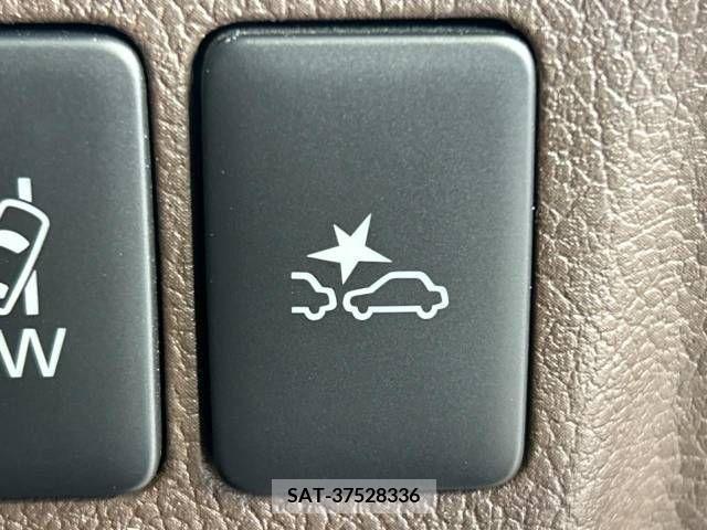 Mitsubishi OUTLANDER PHEV 2015-10 381699-4