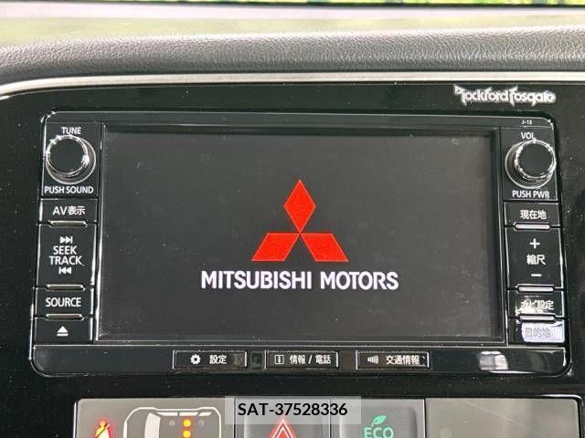 Mitsubishi OUTLANDER PHEV 2015-10 381699-3