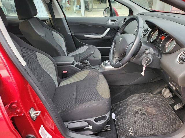 Peugeot 308 2013-07 193433-11