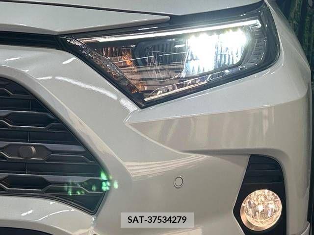 Toyota RAV4 2020-09 282902-12