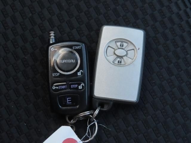 Toyota RAV4 2007-05 15706-19