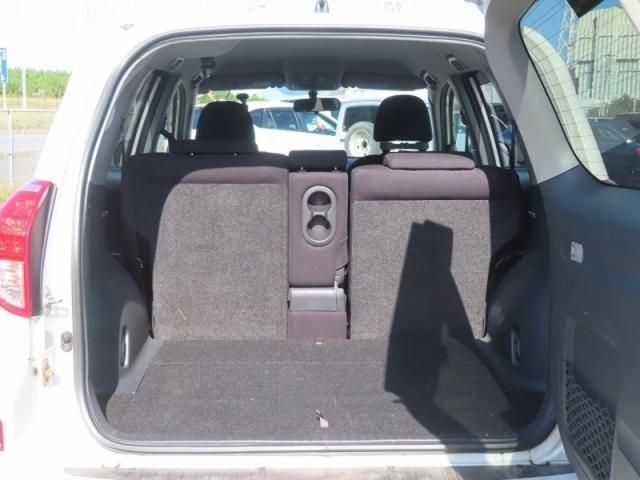 Toyota RAV4 2007-05 15706-14