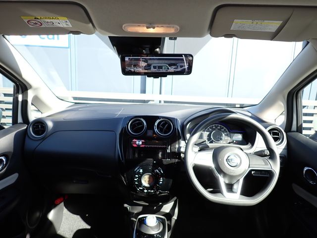Nissan NOTE 2018-09 11176-1