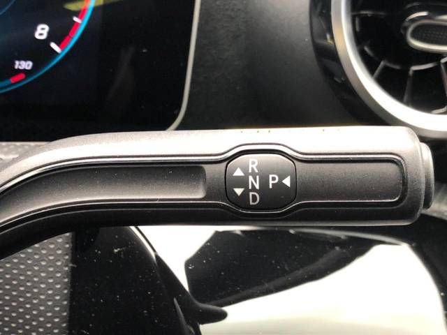 Mercedes Benz A-CLASS 2019-02 181925-10
