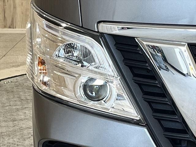 Nissan NV350 Caravan 2018-09 183741-9