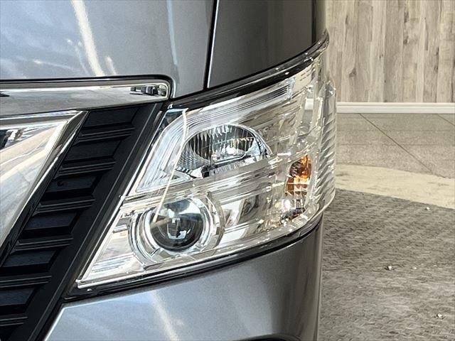 Nissan NV350 Caravan 2018-09 183741-8