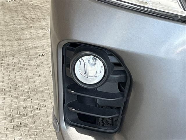 Nissan NV350 Caravan 2018-09 183741-11