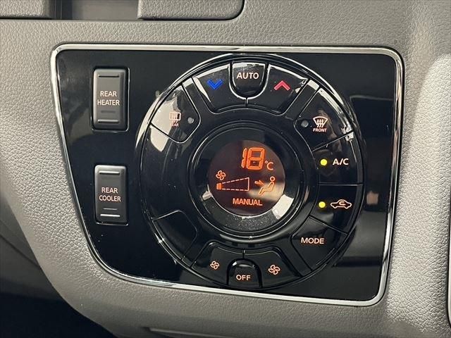 Nissan NV350 Caravan 2018-09 183741-28